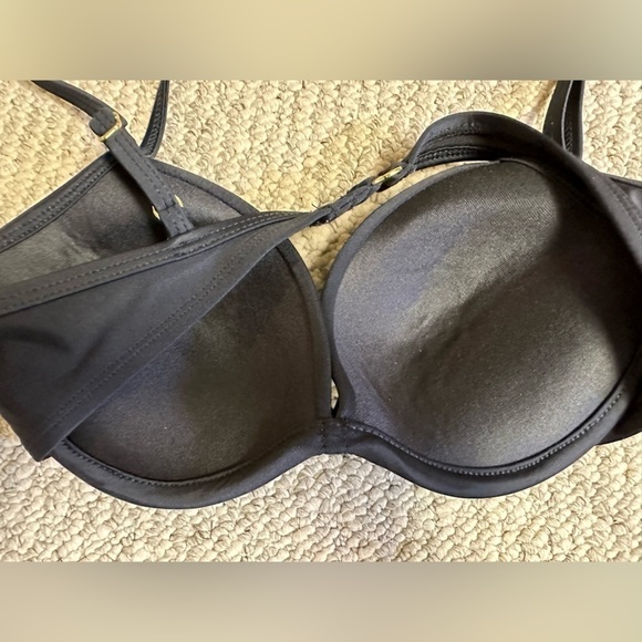 💥💥💥 5 for $10 
(That’s $2 per item!! Just add to bundle and send the offer.) - Picture 2 of 3